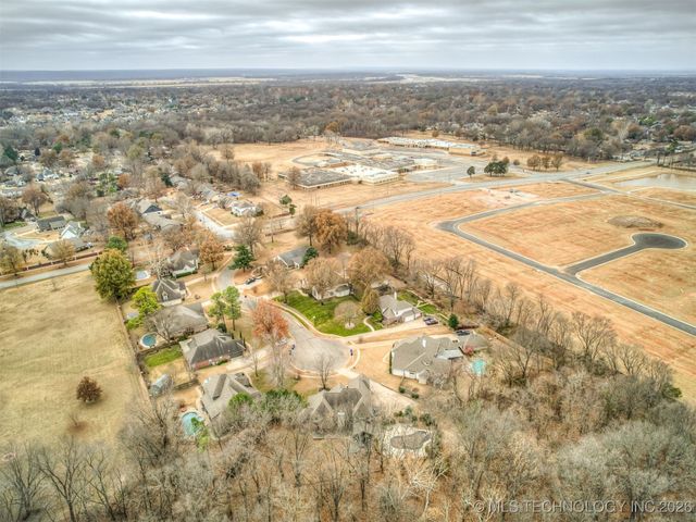 6301 S 5th Avenue, Broken Arrow, OK 74011