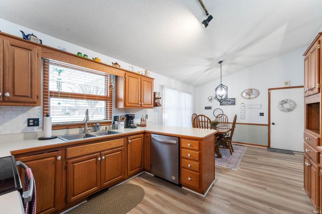 3404 W Twickingham Drive, Muncie, IN 47304