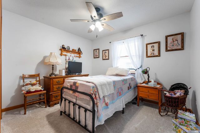 3404 W Twickingham Drive, Muncie, IN 47304