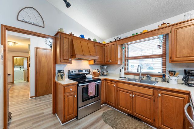 3404 W Twickingham Drive, Muncie, IN 47304