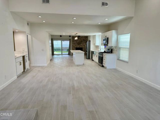 20746 Schoenborn Street, Los Angeles, CA 91306