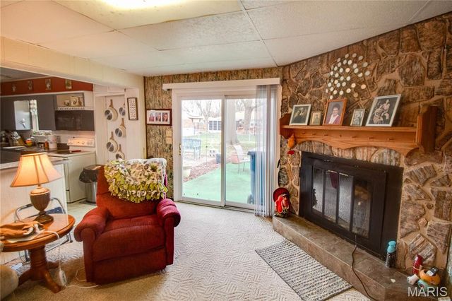 318 Albers Place, Bethalto, IL 62010