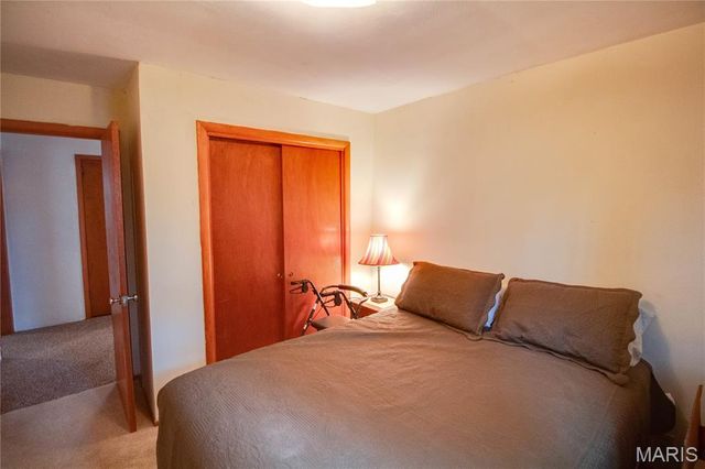 318 Albers Place, Bethalto, IL 62010