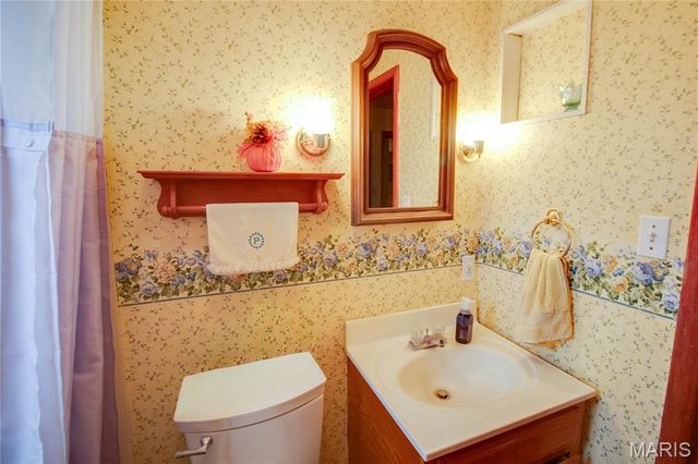 318 Albers Place, Bethalto, IL 62010