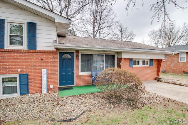 318 Albers Place, Bethalto, IL 62010