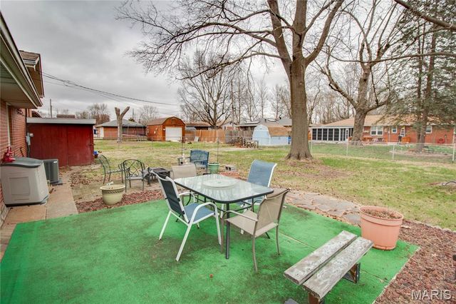 318 Albers Place, Bethalto, IL 62010