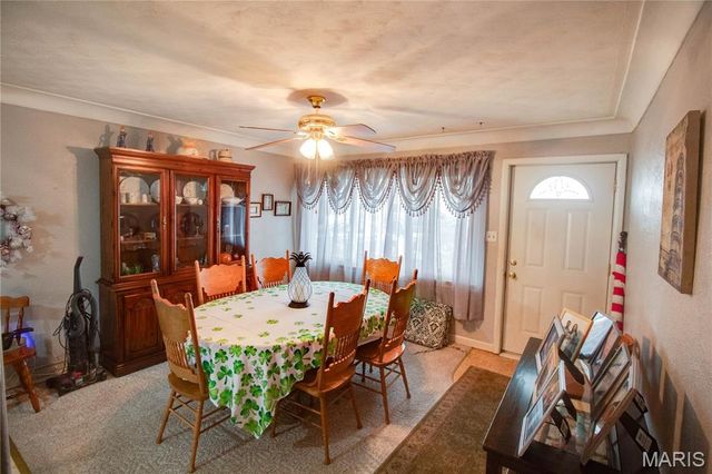 318 Albers Place, Bethalto, IL 62010