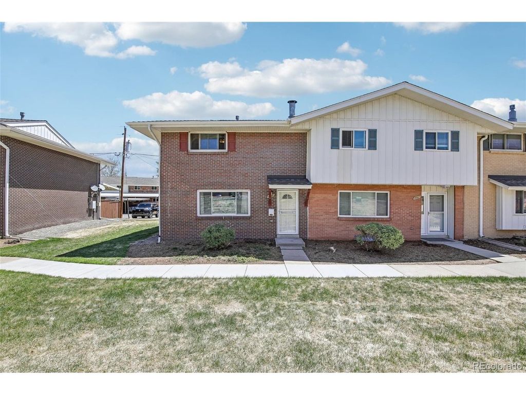9044 E Nassau Ave, Denver, CO 80237