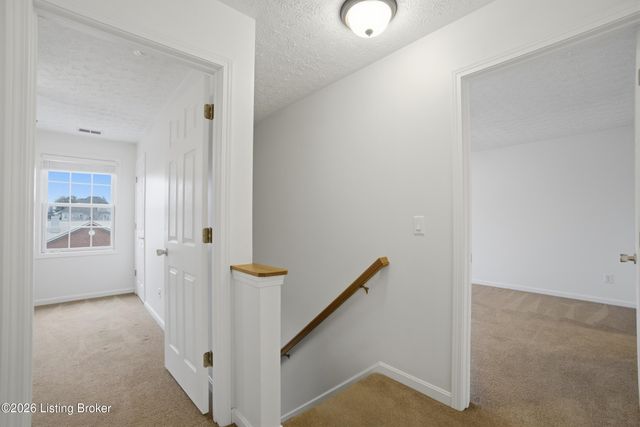 426 Buckman Station Ct, Simpsonville, KY 40067