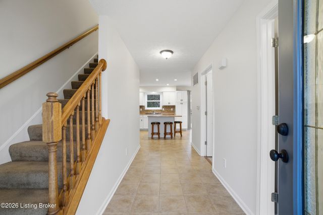 426 Buckman Station Ct, Simpsonville, KY 40067