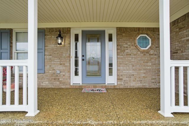 426 Buckman Station Ct, Simpsonville, KY 40067