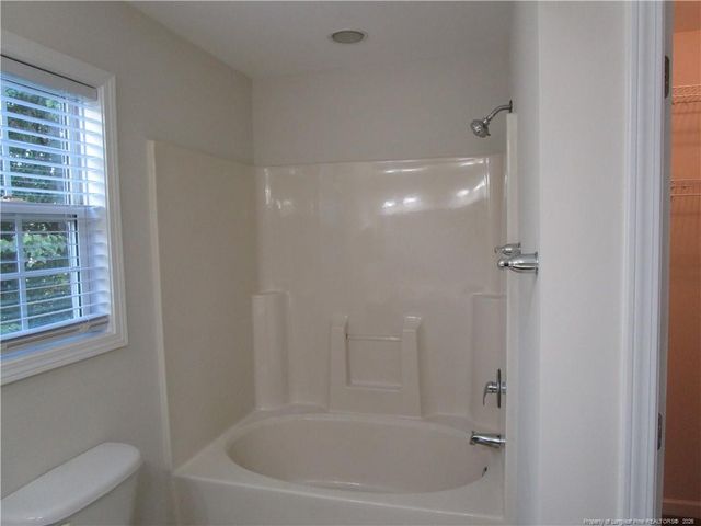 4110 Craigwood Lane, Hope Mills, NC 28348