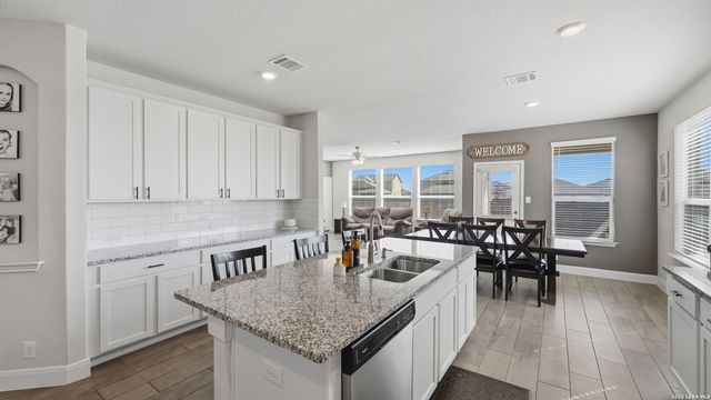 770 Rushing Banks, Cibolo, TX 78108