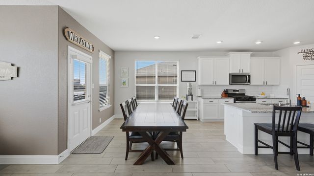 770 Rushing Banks, Cibolo, TX 78108