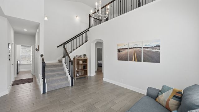 770 Rushing Banks, Cibolo, TX 78108