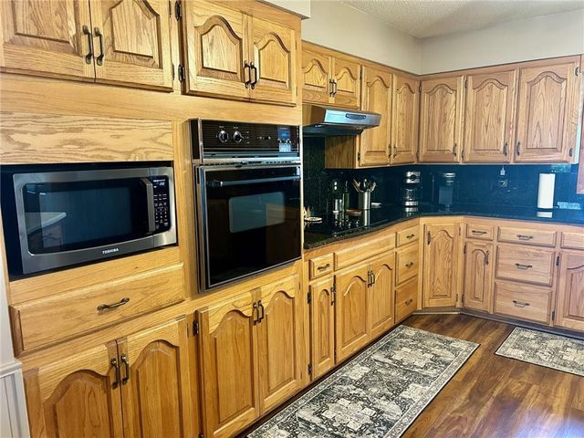 212 N Grant Street, Erie, KS 66733