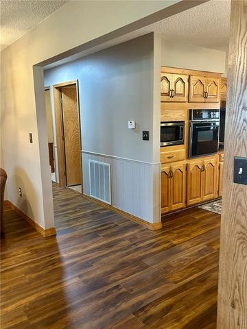 212 N Grant Street, Erie, KS 66733