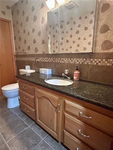 212 N Grant Street, Erie, KS 66733