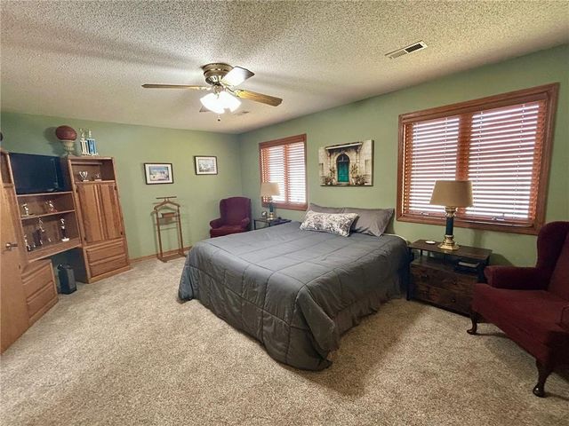 212 N Grant Street, Erie, KS 66733