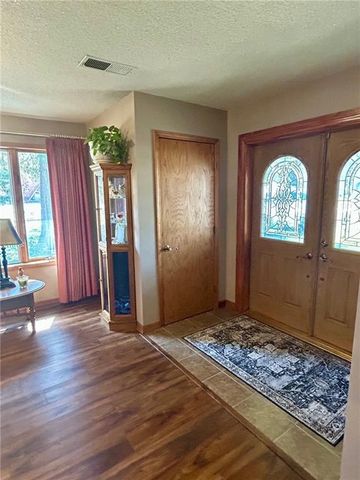 212 N Grant Street, Erie, KS 66733