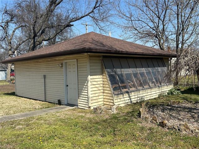 212 N Grant Street, Erie, KS 66733