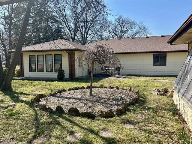 212 N Grant Street, Erie, KS 66733