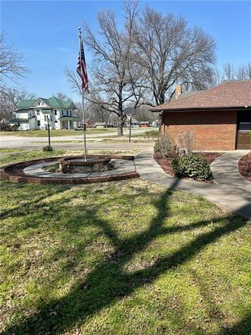 212 N Grant Street, Erie, KS 66733