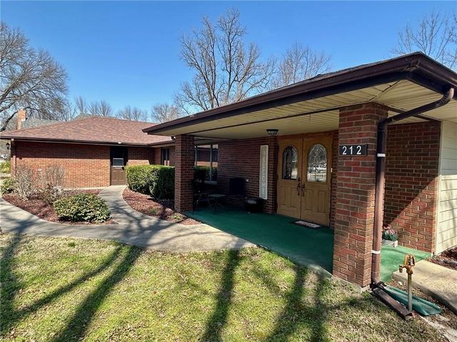 212 N Grant Street, Erie, KS 66733