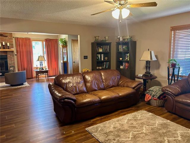 212 N Grant Street, Erie, KS 66733