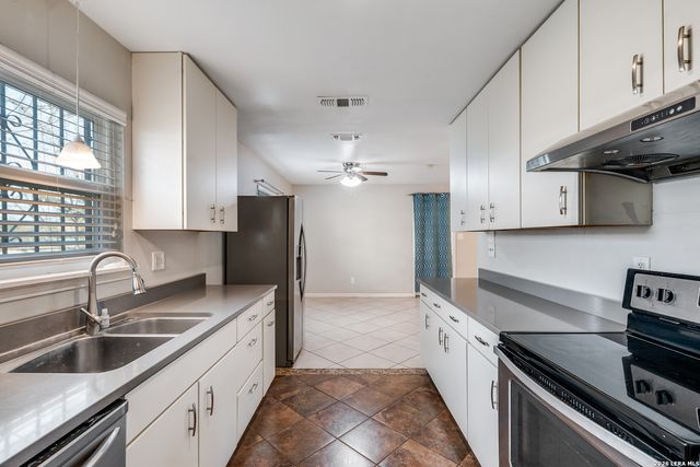 5527 Slattery, San Antonio, TX 78240