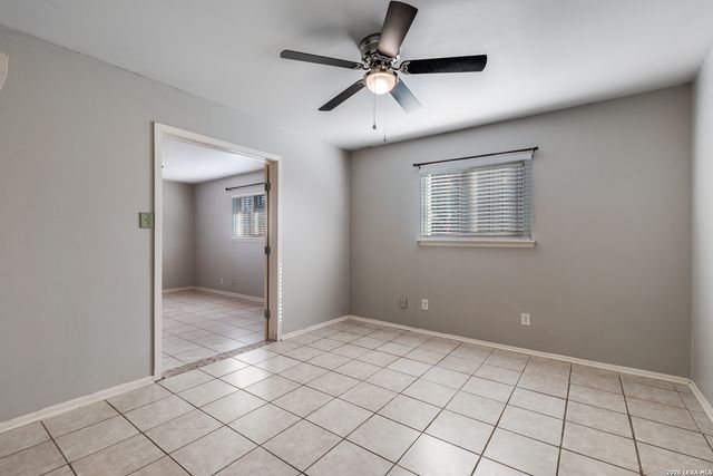 5527 Slattery, San Antonio, TX 78240