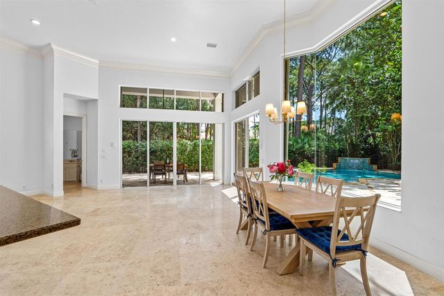 6830 Royal Orchid Circle, Delray Beach, FL 33446