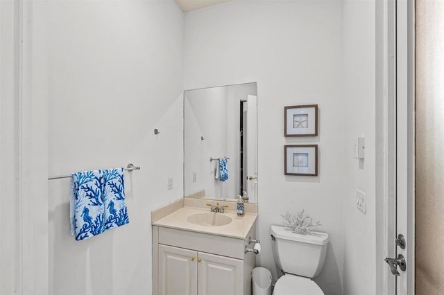 6830 Royal Orchid Circle, Delray Beach, FL 33446