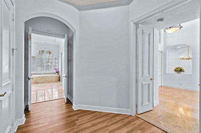 6830 Royal Orchid Circle, Delray Beach, FL 33446