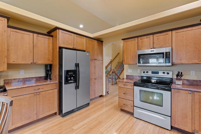 6107 BENDT DR, Rapid City, SD 57702