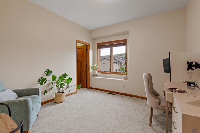 6107 BENDT DR, Rapid City, SD 57702