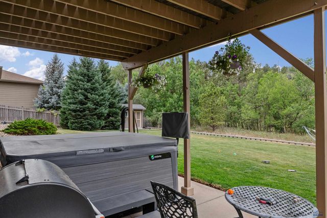 6107 BENDT DR, Rapid City, SD 57702