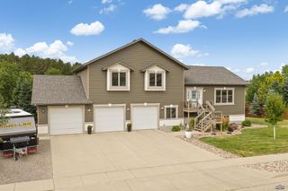 6107 BENDT DR, Rapid City, SD 57702