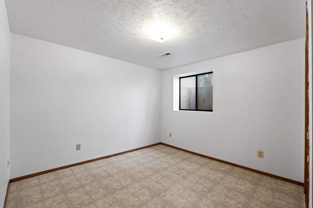 4033 E 6TH Ave, Spokane, WA 99202