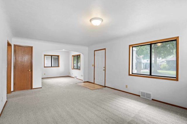 4033 E 6TH Ave, Spokane, WA 99202