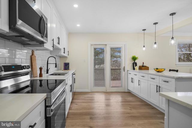 1705 CRESTVIEW DR, Rockville, MD 20854