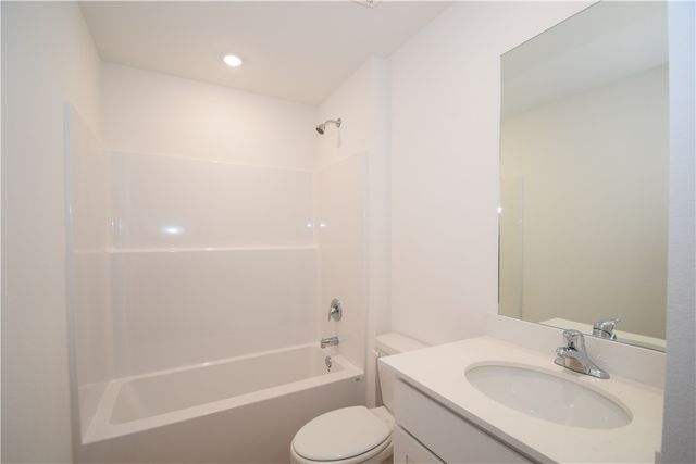 379 Florida Avenue, Farmington, AR 72730