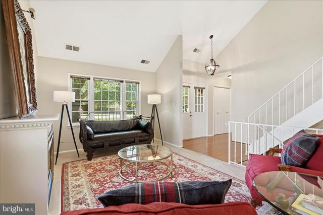 12014 TROSSACK RD, Herndon, VA 20170