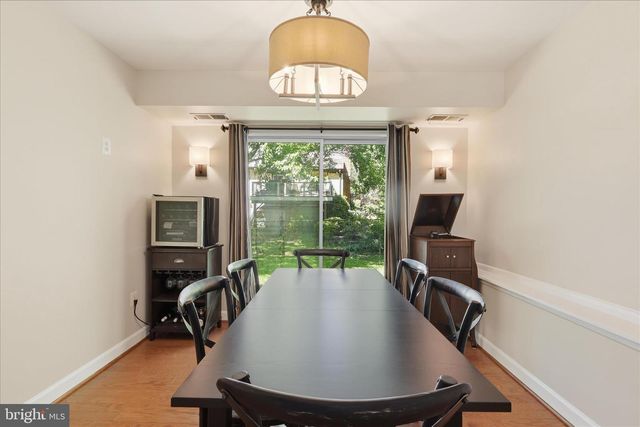 12014 TROSSACK RD, Herndon, VA 20170