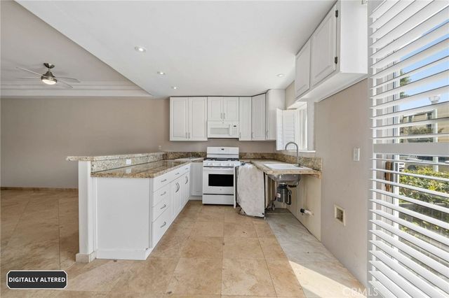 954 Law, San Diego, CA 92109