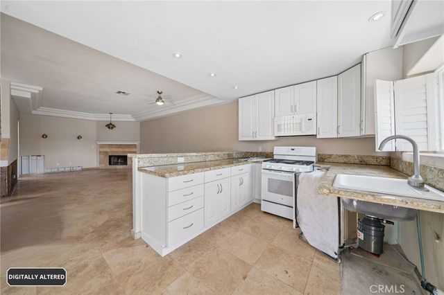 954 Law, San Diego, CA 92109