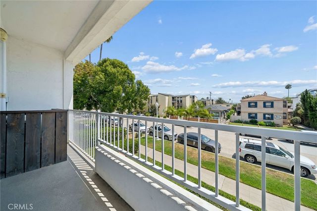 954 Law, San Diego, CA 92109