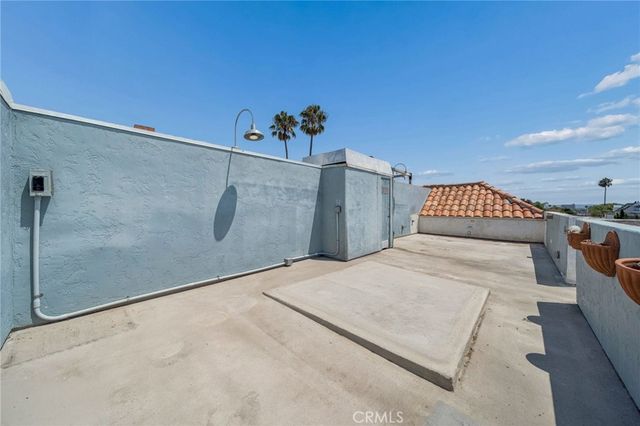 954 Law, San Diego, CA 92109