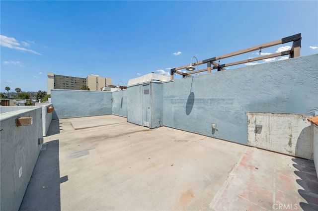 954 Law, San Diego, CA 92109