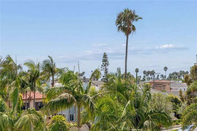954 Law, San Diego, CA 92109